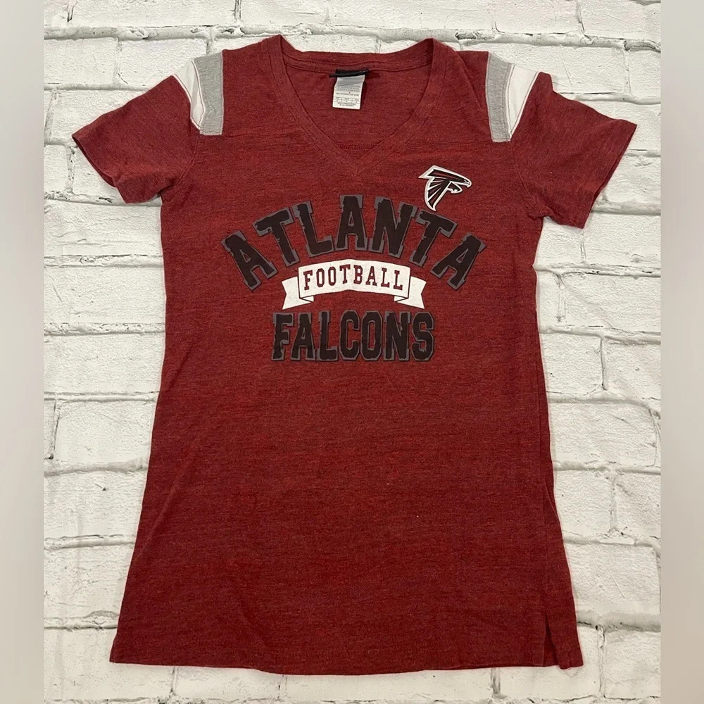 Women’s Atlanta Falcons football 🏈 t-shirt Medium